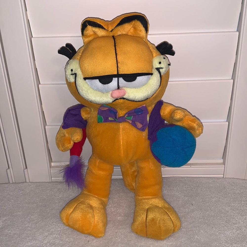 Easter Garfield plush